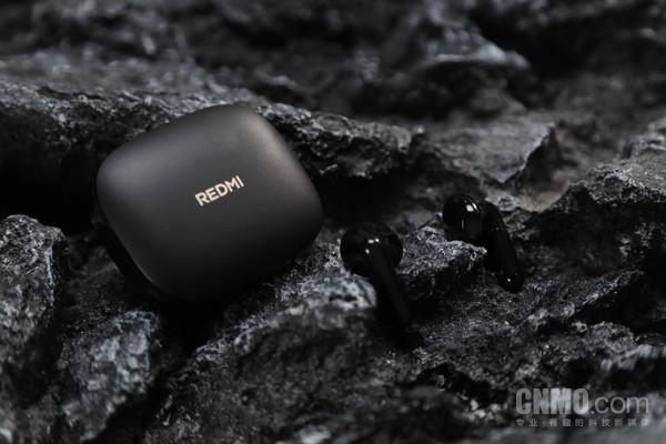S上手：半入耳也能主动降噪 静享舒适爱游戏最新REDMI Buds 7(图2)