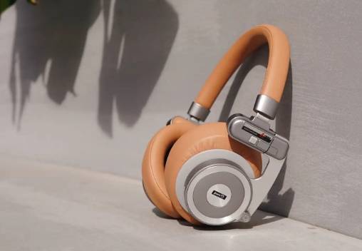 尚与实用的选择？复古头戴式耳机推荐爱游戏app头戴式耳机为何成为时(图4)